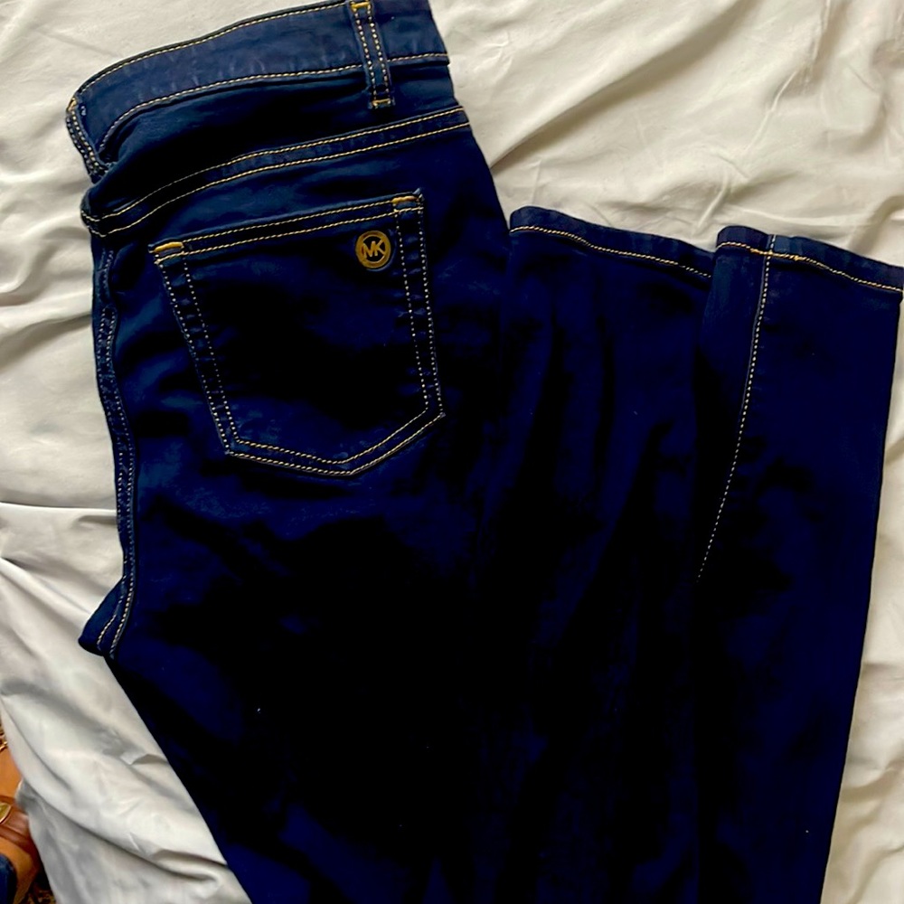Raque clothing